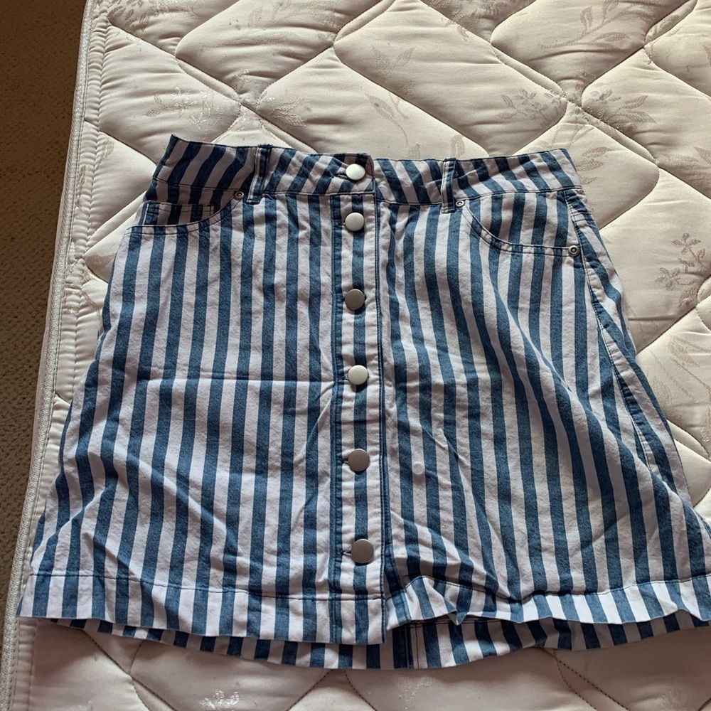 Forever 21 striped skirt
